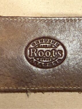 Roots Embossed Leather Card Holder in Brown